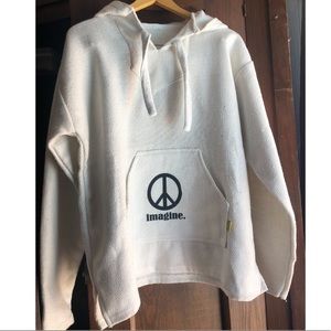 SOLD❌❌❌❌❌Imagine Peace Hoodie
